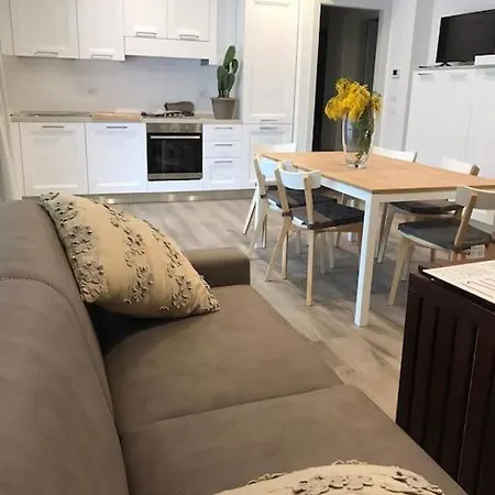 Villa Brianza A Tagliata Di 30 Mt Mare *